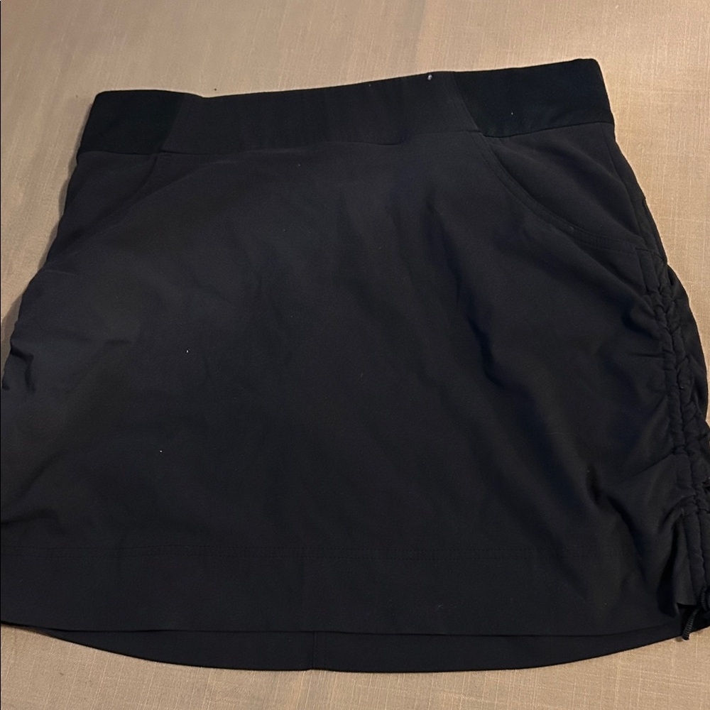EUC Columbia Black Omni-Shield Athletic Skort